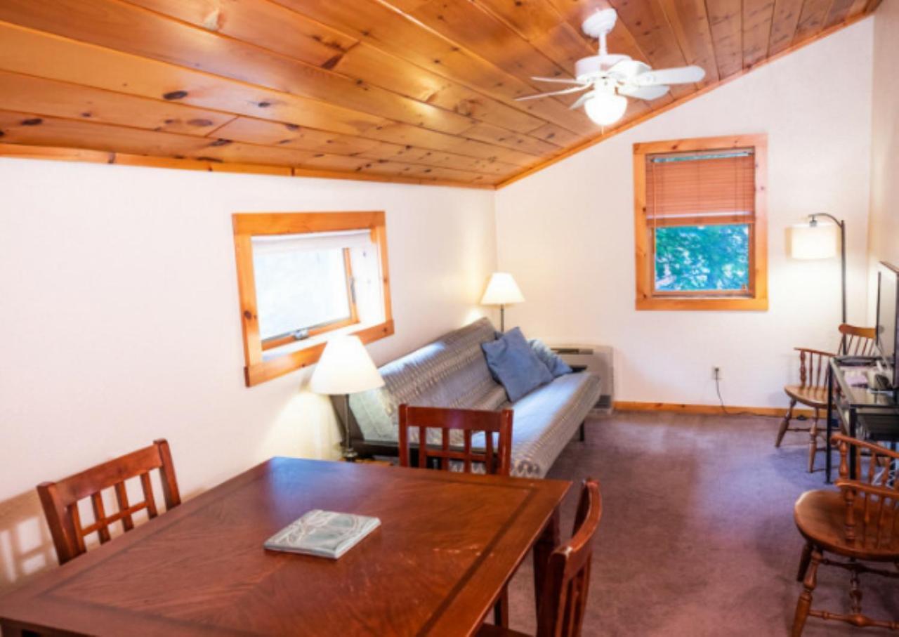 Hotel Phoenicia Lodge Phoenicia