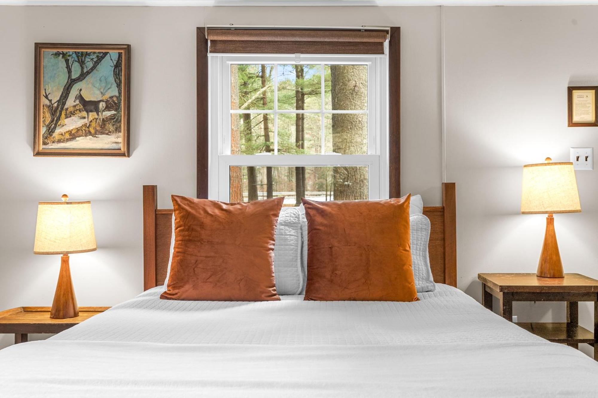 Phoenicia Lodge Hotel 3*